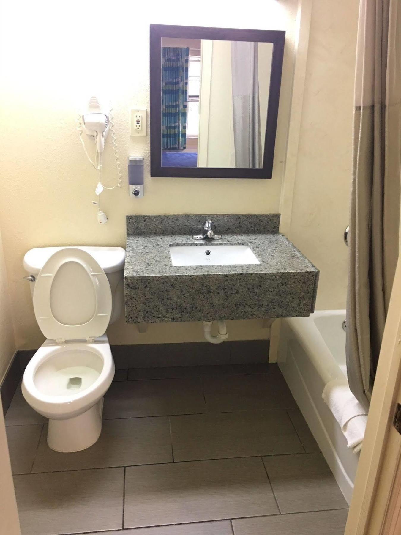 American Inn Пунта Горда Екстериор снимка